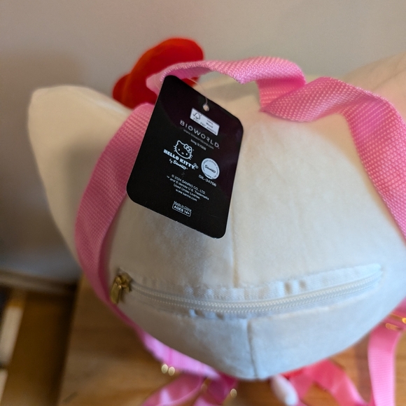 Bioworld Candy Plush Backpack Hello Kitty - Picture 3 of 3